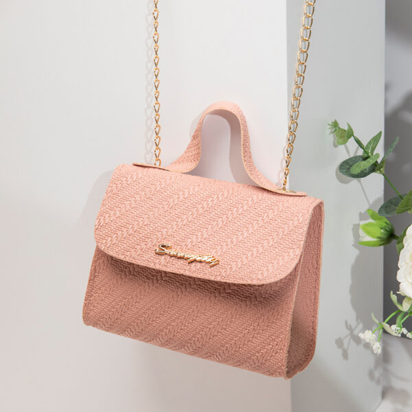 Simple Embossed Chain Simple Handbag - Image 3