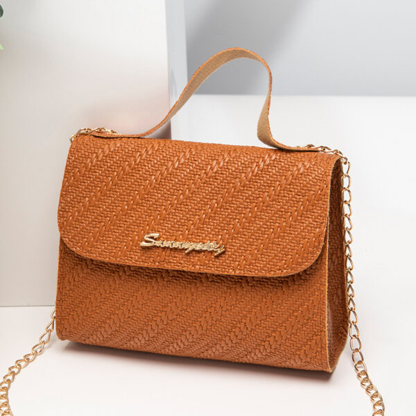 Simple Embossed Chain Simple Handbag - Image 7