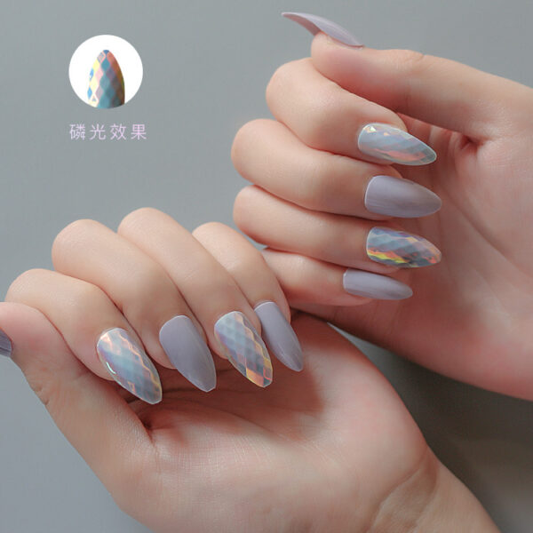 24 pieces of trendy wearable fake nail pieces - Image 2